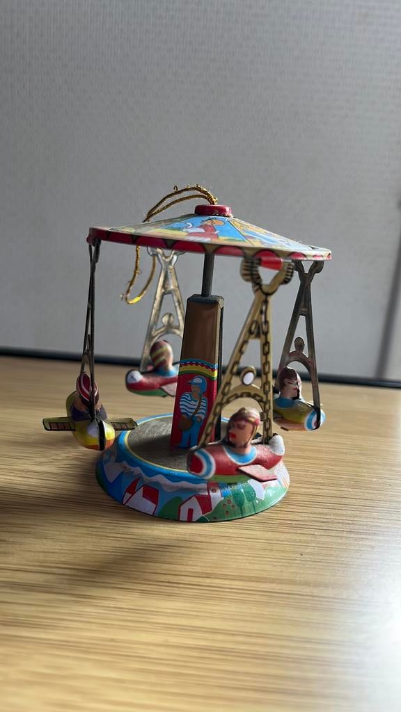 Vintage hanger, blik. Vliegtuigjes., Ophalen of Verzenden, Zo goed als nieuw