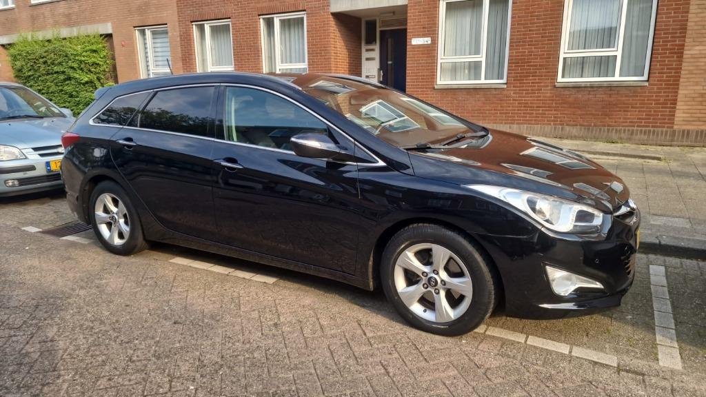 Hyundai I 40 1.6 GDI Stationwagon 2012 Zwart, Auto's, Hyundai, 4 cilinders, Zwart, Origineel Nederlands, Stationwagon