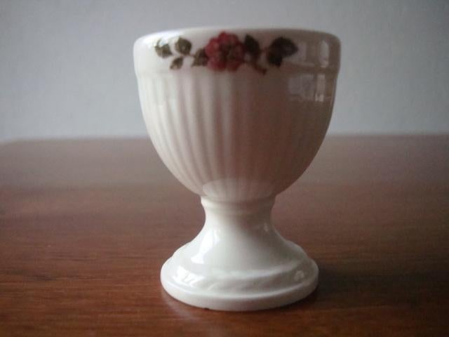 Wedgwood "Briar Rose" Eierdopje Nieuw, Overige typen, Nieuw, Ophalen of Verzenden, Overige stijlen
