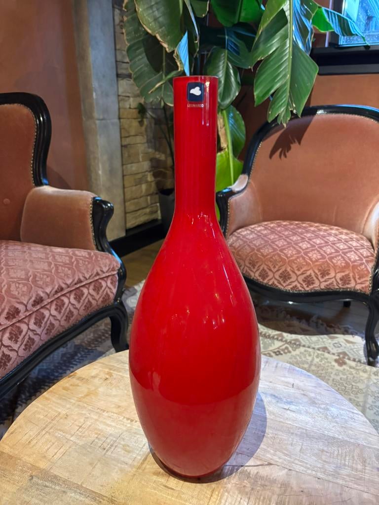 Rode Leonardo vazen, 50 tot 75 cm, Ophalen of Verzenden, Rood, Glas