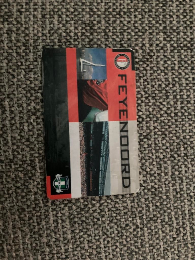 OUDERE SEIZOENSCARD FEYENOORD, Ophalen of Verzenden, Zo goed als nieuw, Feyenoord, Overige typen