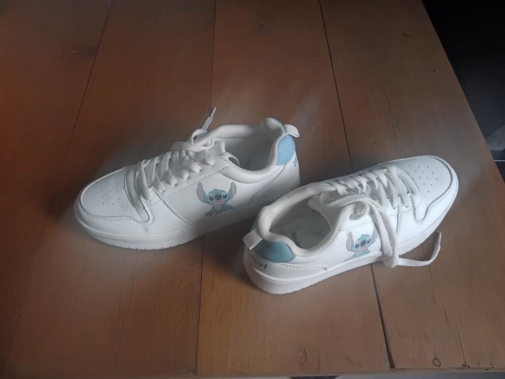 Schoenen Stitch, Kleding | Dames, Schoenen, Ophalen, Zo goed als nieuw, Zwart, Sneakers of Gympen