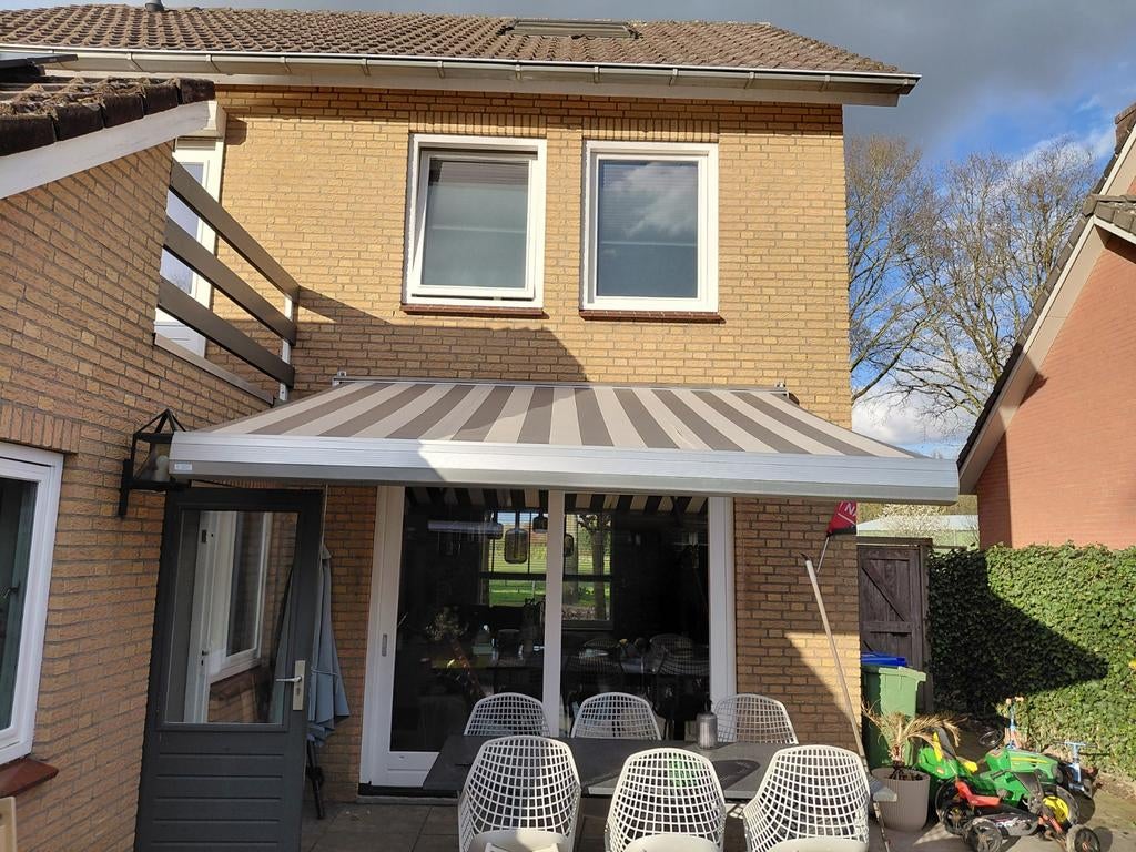 Zonnescherm 350x280 cm -, Ophalen, Gebruikt, 150 tot 300 cm, 250 cm tot 450 cm