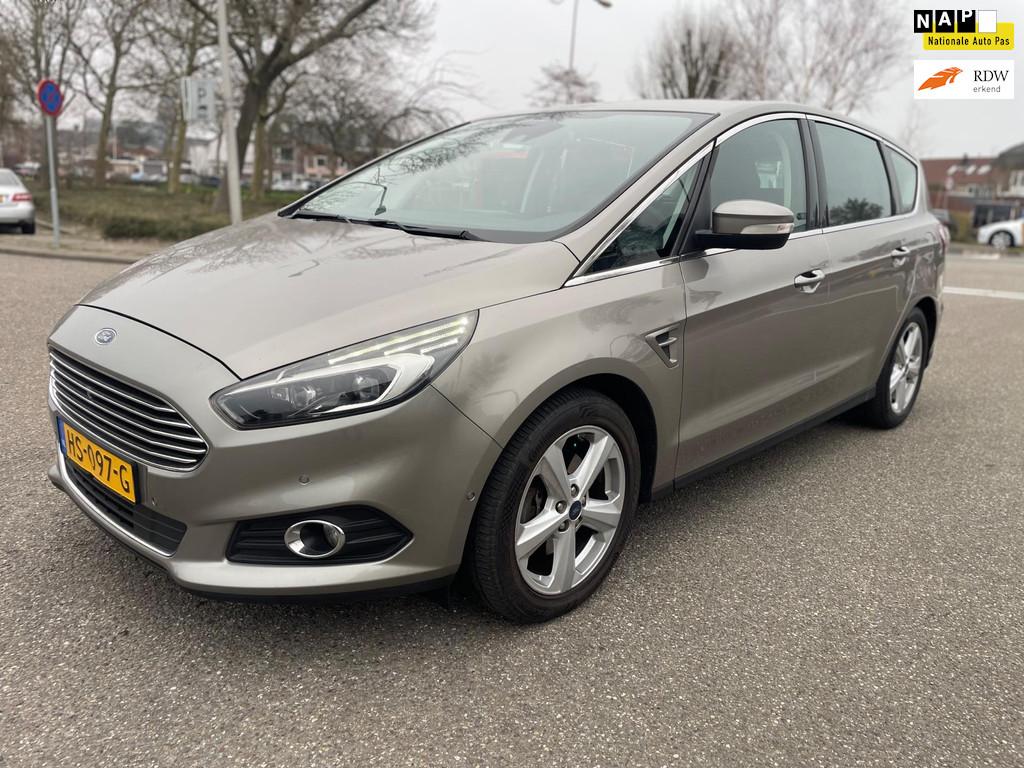 Ford S-Max 1.5 Titanium / 7zits / leder / airco / cruise.con, Voorwielaandrijving, 15 km/l, 4 cilinders, Stoelverwarming