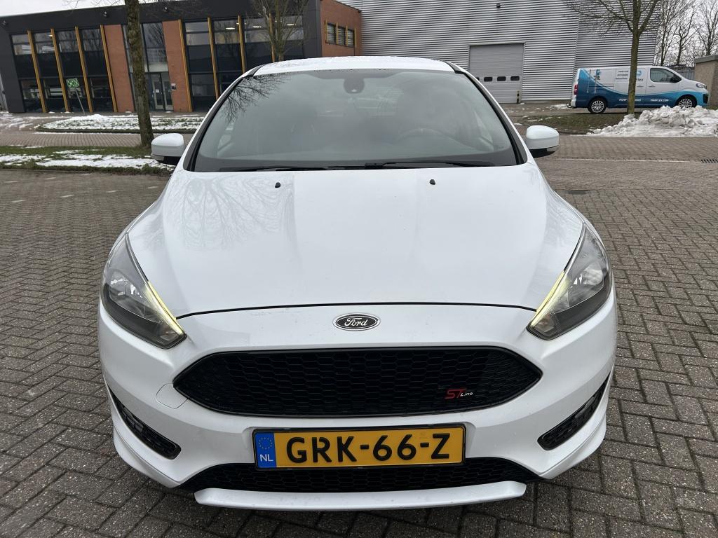 Ford FOCUS Wagon 1.5 ST-Line 182PK 18INCH SPORTST KEY-LESS, Start-stop-systeem, Stof, Euro 6, 4 cilinders