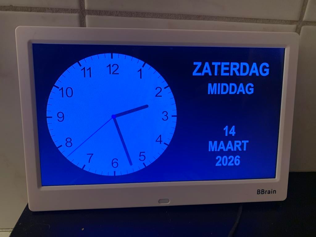 BBrain Dagklok - Duidelijke Tijd en Datum Weergave, Ophalen of Verzenden, Zo goed als nieuw