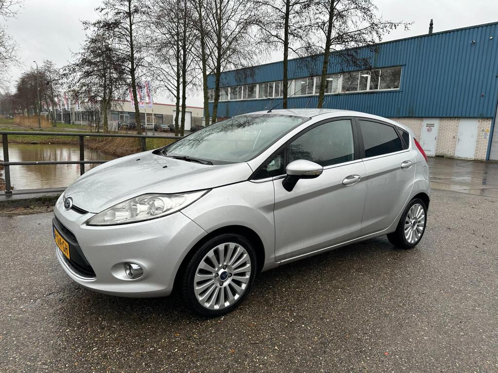 Ford Fiesta 1.4 Trend Clima 5 deurs! LM velgen! 1 jaar APK!, Voorwielaandrijving, Bedrijf, Handgeschakeld, Fiësta