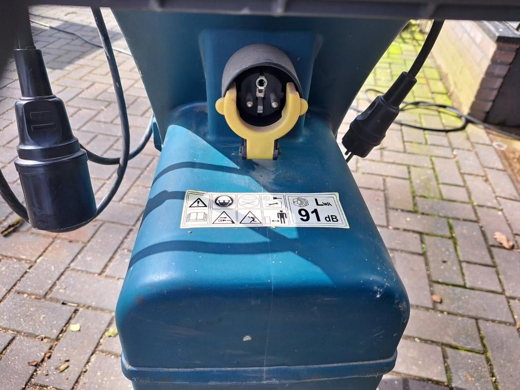 Elektrische versnipperaar 3,5 cm takken, Tuin en Terras, Hakselaars, Ophalen of Verzenden, Gebruikt, Elektrisch