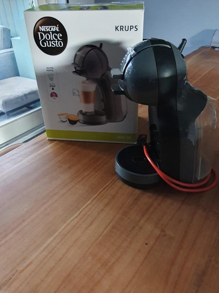 Koffie apparaat van dolce gusto mini, Ophalen, Zo goed als nieuw, Koffiemachine