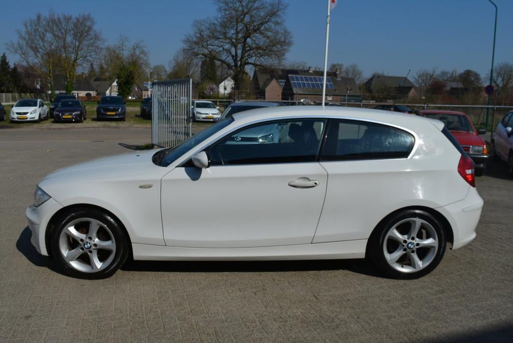 BMW 1-serie 116i Executive | Airco | Cruise | Motor Defect !, 1-Serie, Gebruikt, 1599 cc, 4 cilinders
