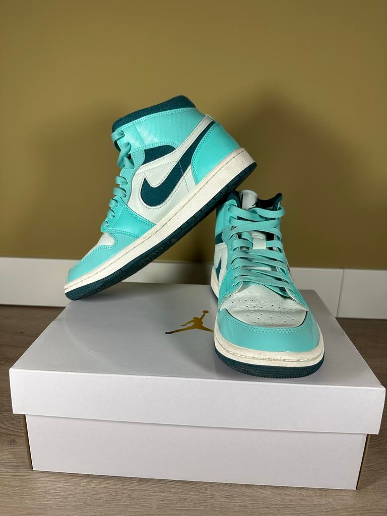 Nike Air Jordan 1 Mid Turquoise - Maat 38.5, Kleding | Dames, Schoenen, Overige kleuren, Ophalen of Verzenden, Sneakers of Gympen