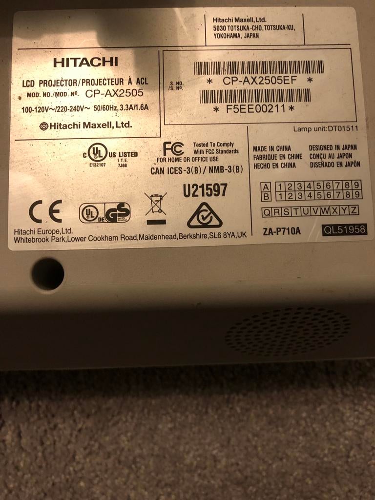 Hitachi CP-AX2505 Short-range Beamer - Fantastisch!, Ophalen, Gebruikt, LCD, Overige resoluties