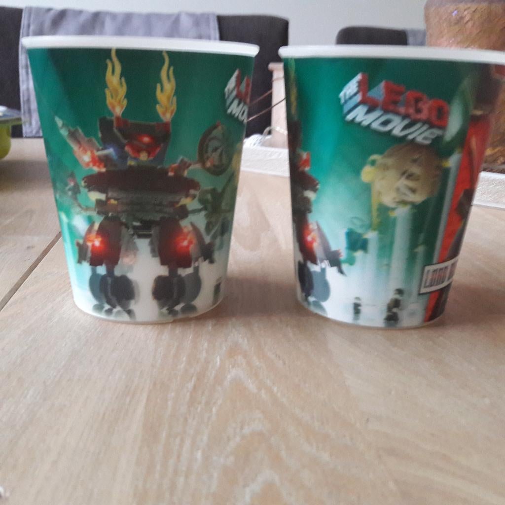 Twee kunststof bekers Lego, Overige materialen, Gebruikt, Ophalen of Verzenden, Overige stijlen