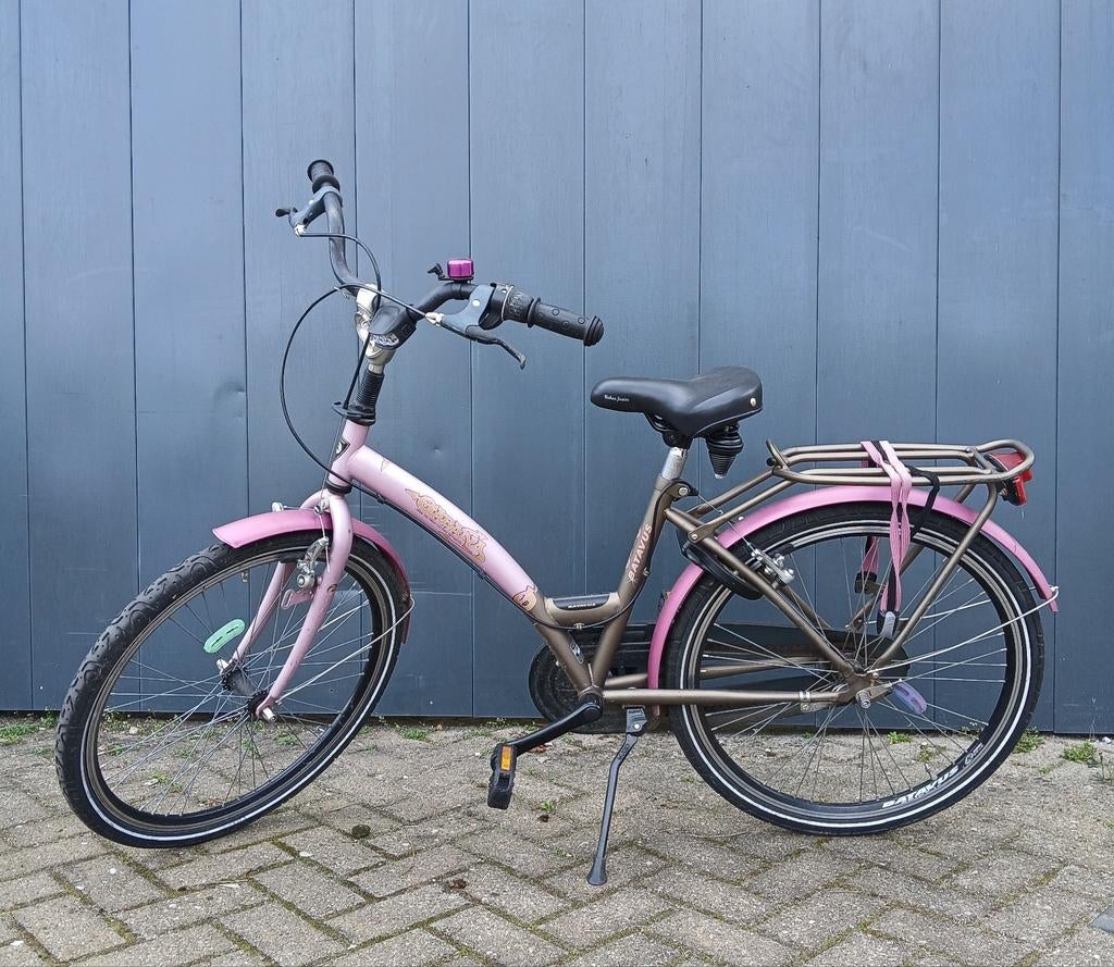 Batavus Gabana 24 inch meisjesfiets, Fietsen en Brommers, Batavus, Ophalen of Verzenden, Handrem, Gebruikt