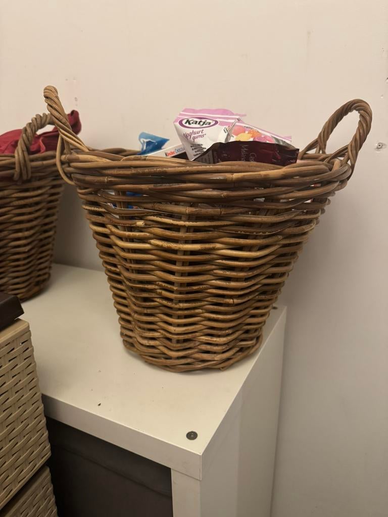 2 rieten mandjes, Ophalen, Gebruikt, Rechthoekig, Riet