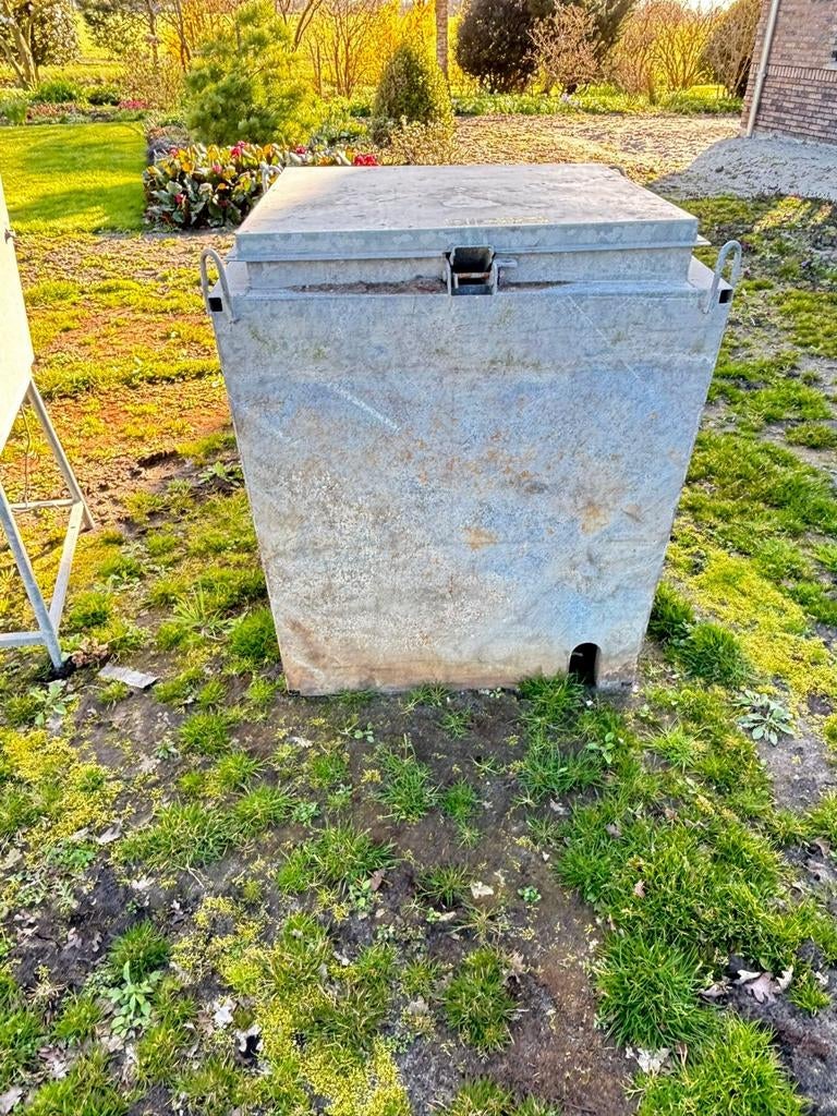 Bouwwaterput, 150 liter of meer, Ophalen, Gebruikt