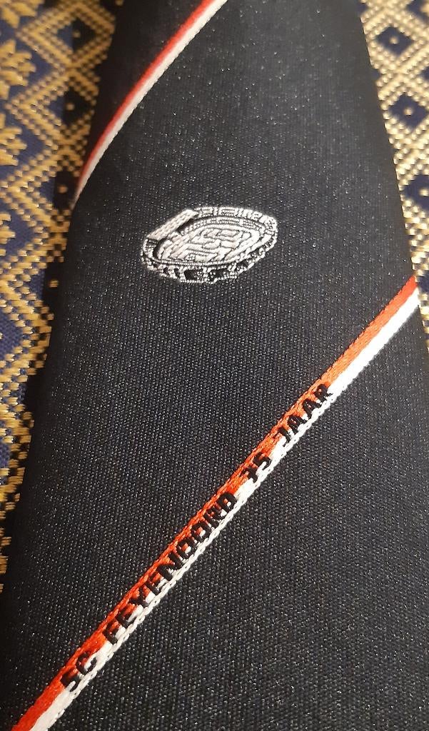 Feyenoord Voetbal Vereniging 75 jaar in De Kuip zeldzaam, Ophalen of Verzenden, Nieuw, Feyenoord, Boek of Tijdschrift