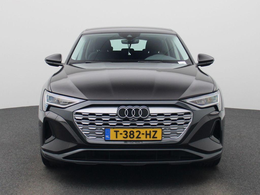 Audi Q8 e-tron 55 quattro Edition 115 kWh | Apple Carplay/An, Auto's, Audi, Automaat, Stof, Zwart, Parkeersensor