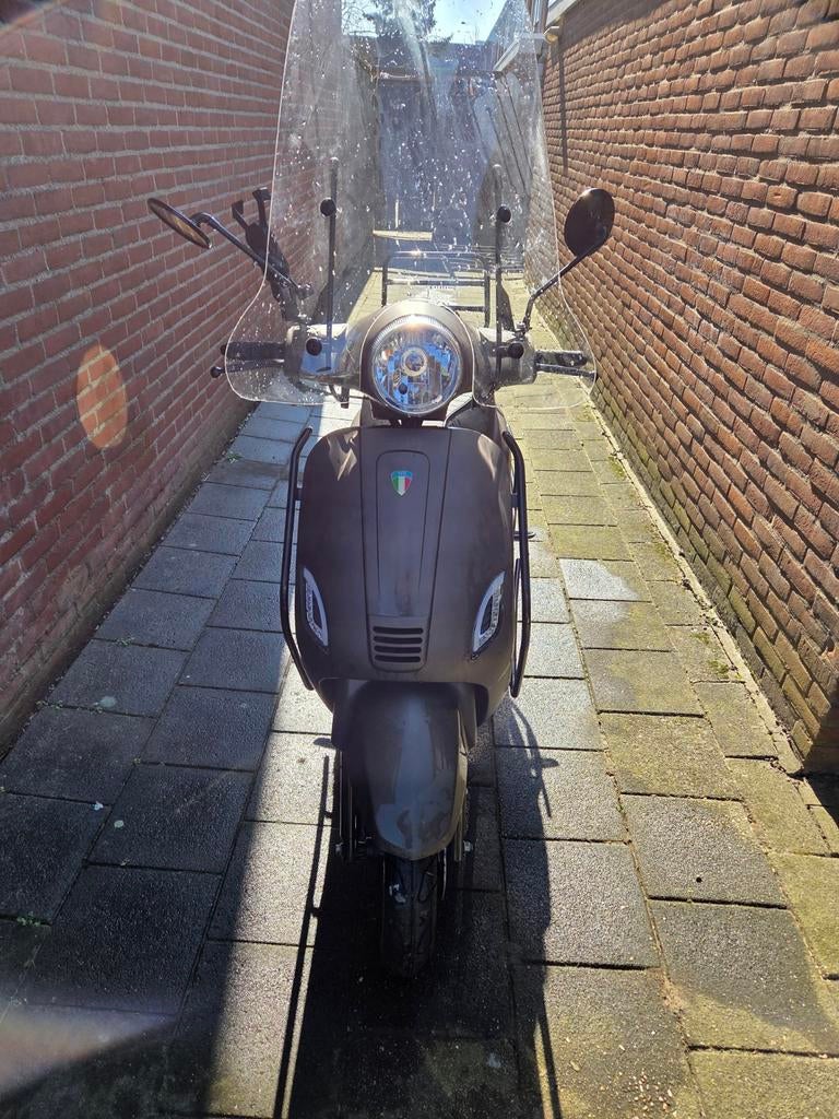 TYM Vespa Alpha 2020, 2280 km, blauw kenteken, Ophalen of Verzenden, Gebruikt, Benzine, Vespa