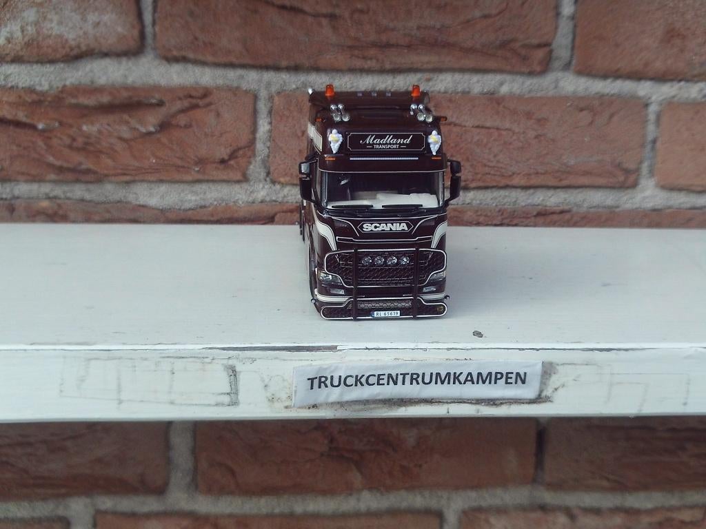 WSI  Scania  R  Highline  van  Madland., Ophalen of Verzenden, Nieuw, Bus of Vrachtwagen, Wsi