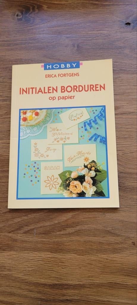 E. Fortgens - Initialen borduren op papier, Ophalen of Verzenden, Zo goed als nieuw