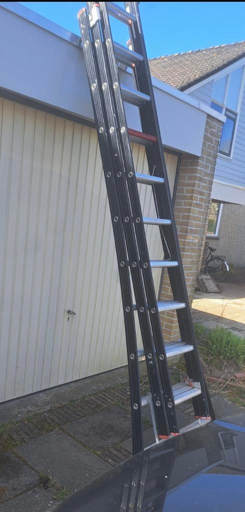 Proffesionele 3 delige Altrex ladder 10 spots, Ophalen, Gebruikt, Ladder, 2 tot 4 meter