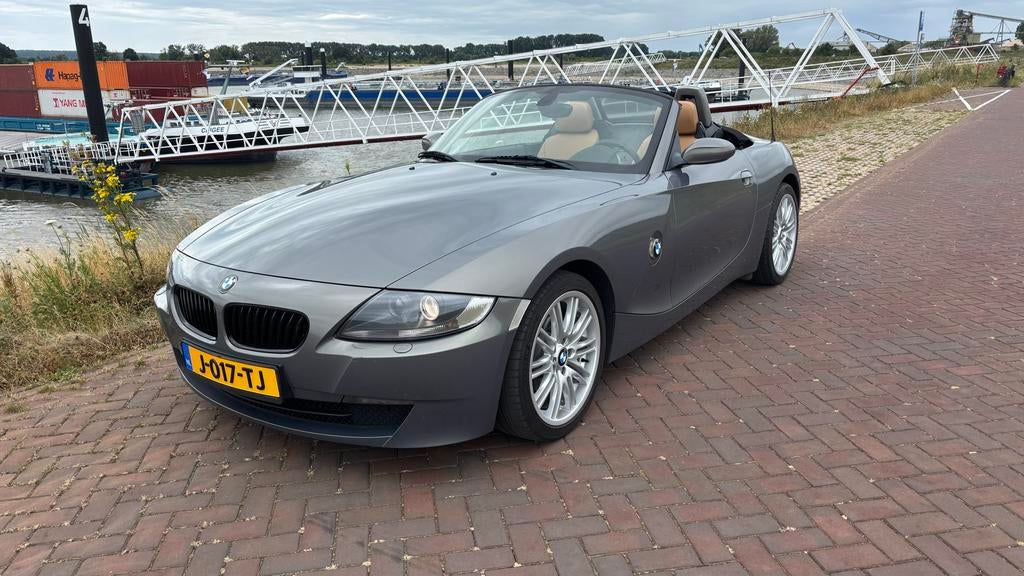 BMW Z4 2.0 I Roadster 2007 Grijs, 13 km/l, 4 cilinders, Cabriolet, Leder
