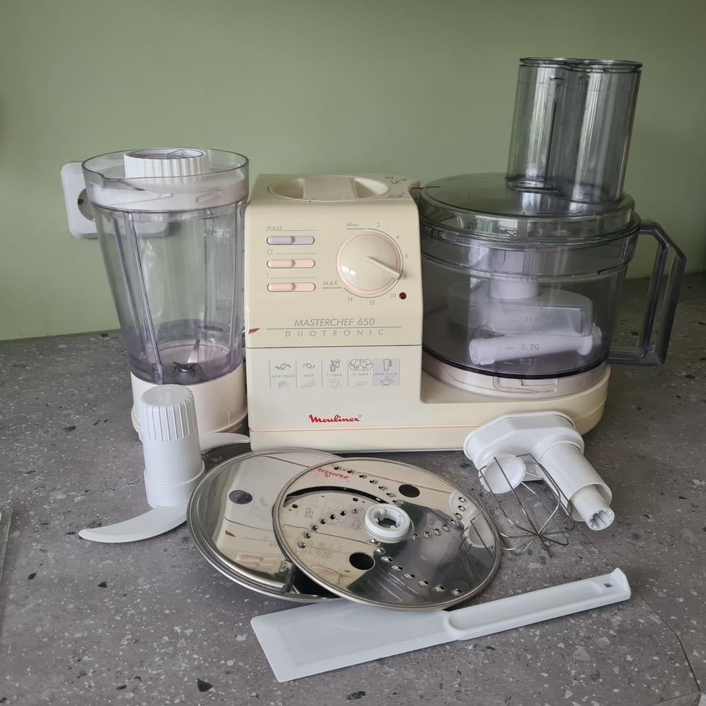 Moulinex masterchef 650 duotronic keukenmachine, 4 liter of meer, Ophalen of Verzenden, 3 snelheden of meer