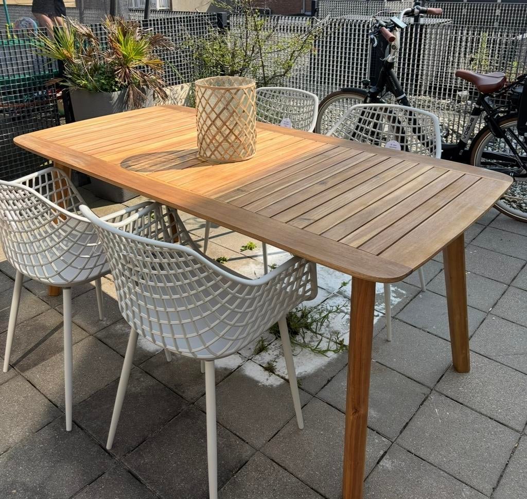 Vier webbing tuinstoelen van de Kwantum, Tuin en Terras, Tuinstoelen, Ophalen, Zo goed als nieuw, Kunststof