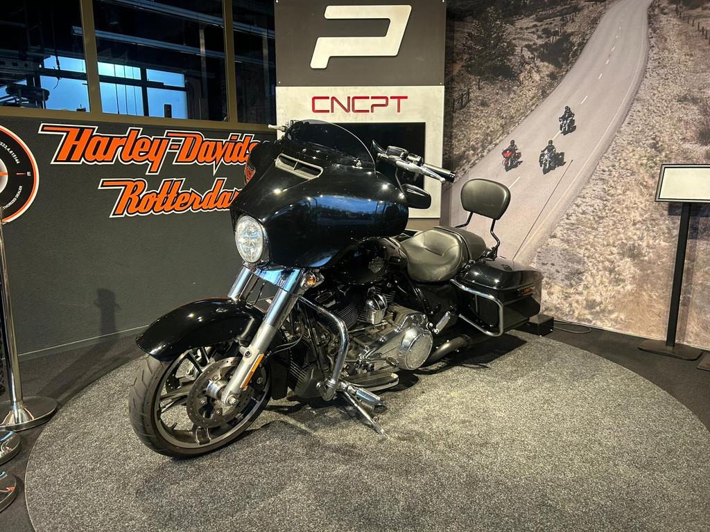 Harley-Davidson FLHX STREET GLIDE (bj 2018), Bedrijf, Toermotor, Sales@harleydavidsonrotterdam.nl, Harley-Davidson Benelux B.V.