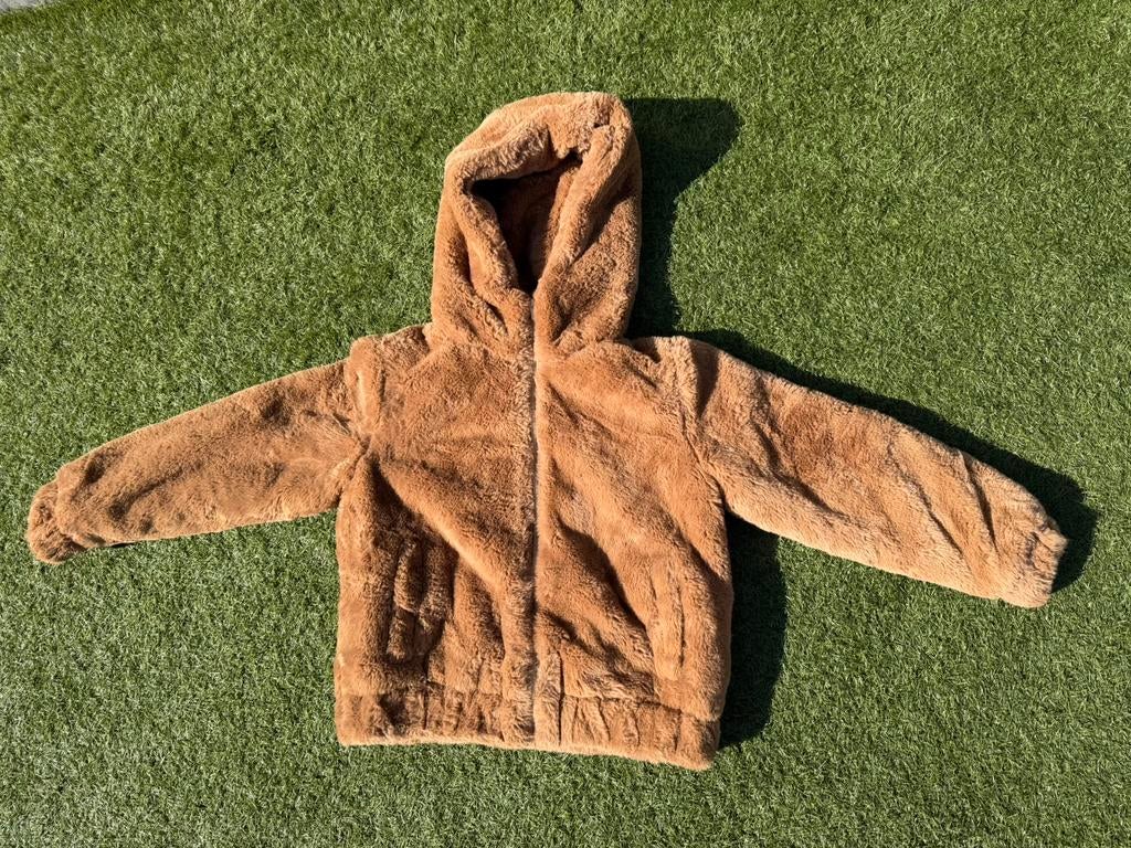 Imitatie bontjas van het merk JM maat 146/152, Ophalen of Verzenden, Zo goed als nieuw, Meisje, Jas