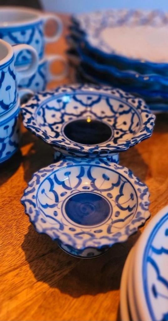 Prachtig nieuw servies uit Thailand, Ophalen