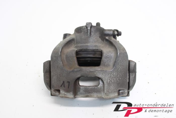 Remklauw (Tang) links-voor van een Opel Vectra, Gebruikt, -, -, Opel