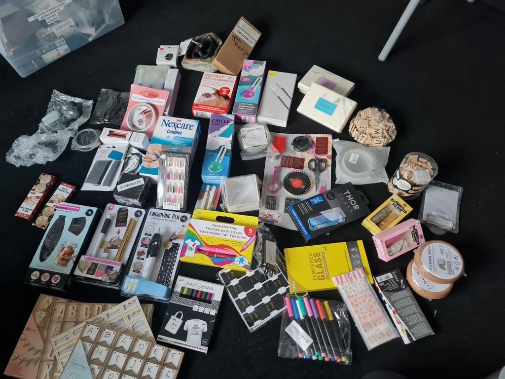 Allemaal nieuwe spullen voor op een  markt of braderie., Diversen, Ophalen of Verzenden, Nieuw