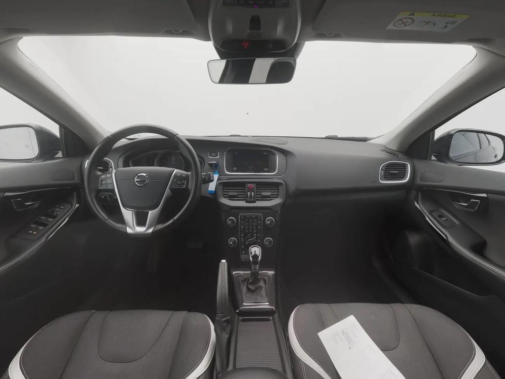 Volvo V40 € 14.400,00, Automaat, Stof, 4 cilinders, 700 kg