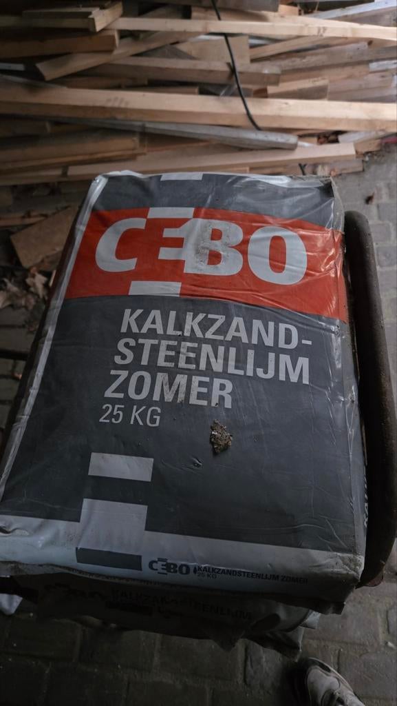 CEBO Kalkzandsteenlijm Zomer 25 KG, Ophalen, Zo goed als nieuw