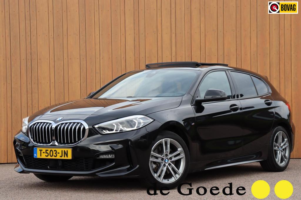 BMW 1-serie 116i Introduction Ed. M-sport orgNL Harman Kardo, 12 maanden, Lichtsensor, Gebruikt, Leder en Stof
