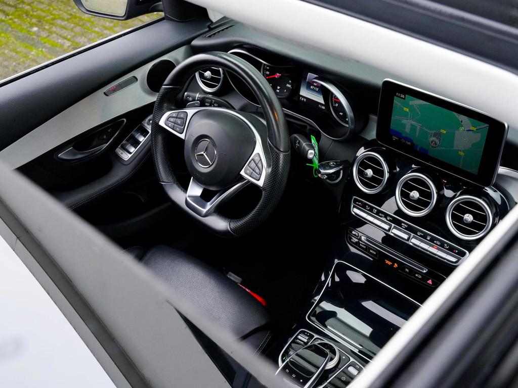 Mercedes-Benz GLC-klasse 250 4MATIC|PANO|AMG|AUTOMAAT|CAMERA, Auto's, Automaat, Gebruikt, 4 cilinders, Met garantie (alle)