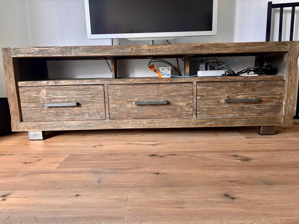 Tv kast Pronto, Ophalen, 150 tot 200 cm, Zo goed als nieuw, Minder dan 100 cm