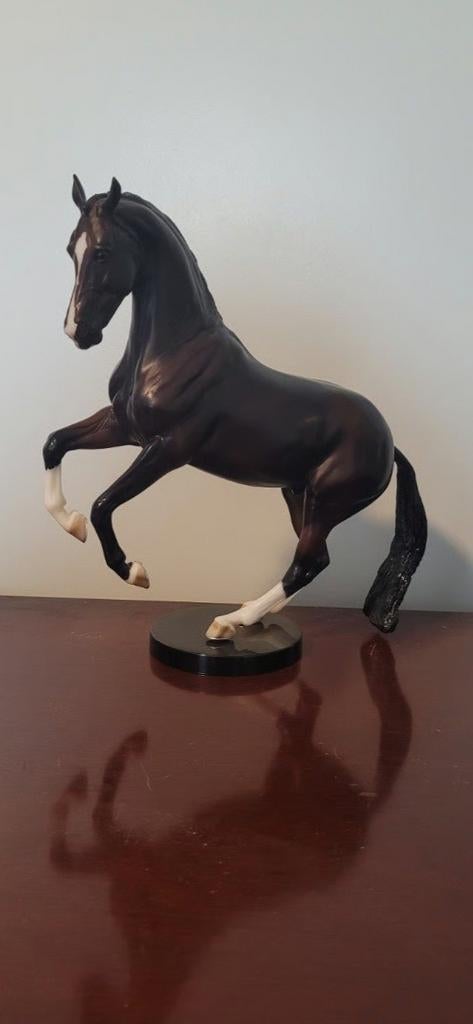 Gezocht breyer  valegro kwpn, Ophalen of Verzenden, Nieuw, Paard, Beeldje of Figuurtje