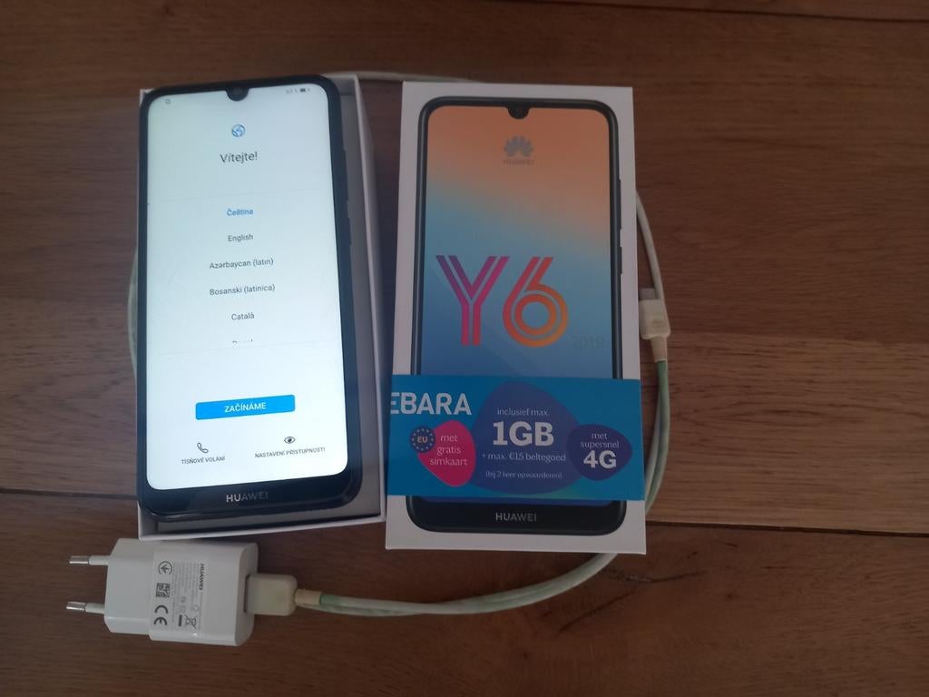 Huawei Y6 32gb, Telecommunicatie, Mobiele telefoons | Huawei, Gebruikt, Zwart, Touchscreen, Ophalen of Verzenden