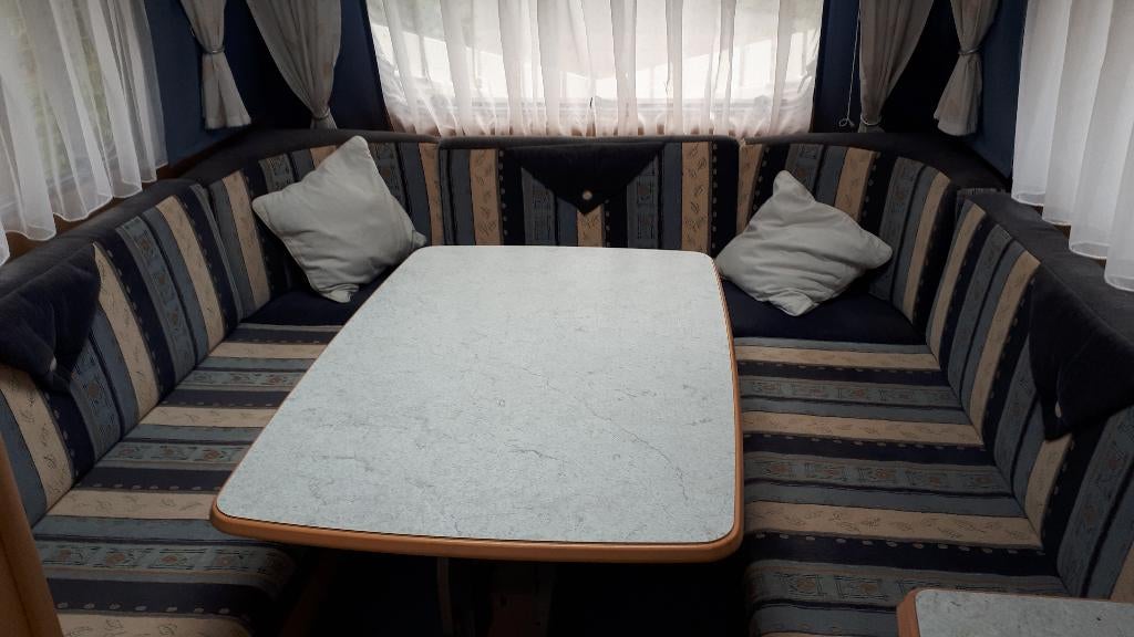 Mooie Dethleffs 395 HK, Caravans en Kamperen, Caravans, Particulier, 2 aparte bedden, Schokbreker, Rondzit