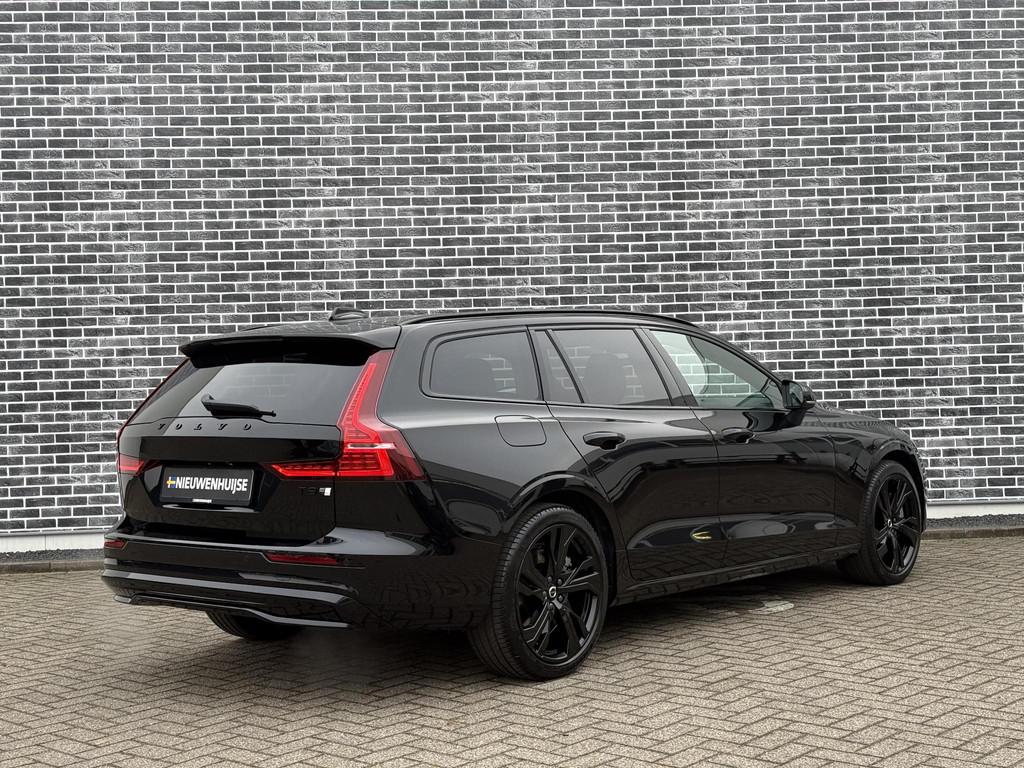 Volvo V60 T8 Plug-in hybrid AWD Plus Dark Performance Black, Auto's, Volvo, Automaat, 12 maanden, Stof, 4 cilinders