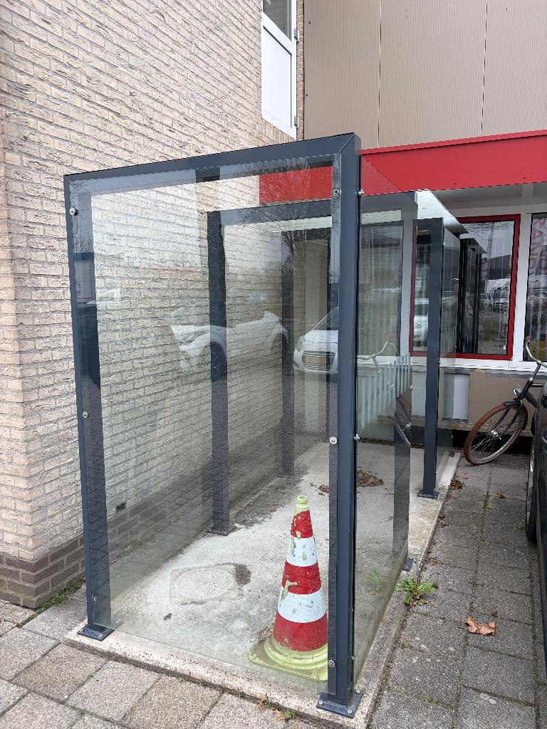 rokershok, bushok , abri, Ophalen, Gebruikt