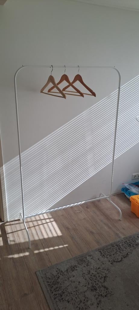 Wit kledingrek, Ophalen, Zo goed als nieuw