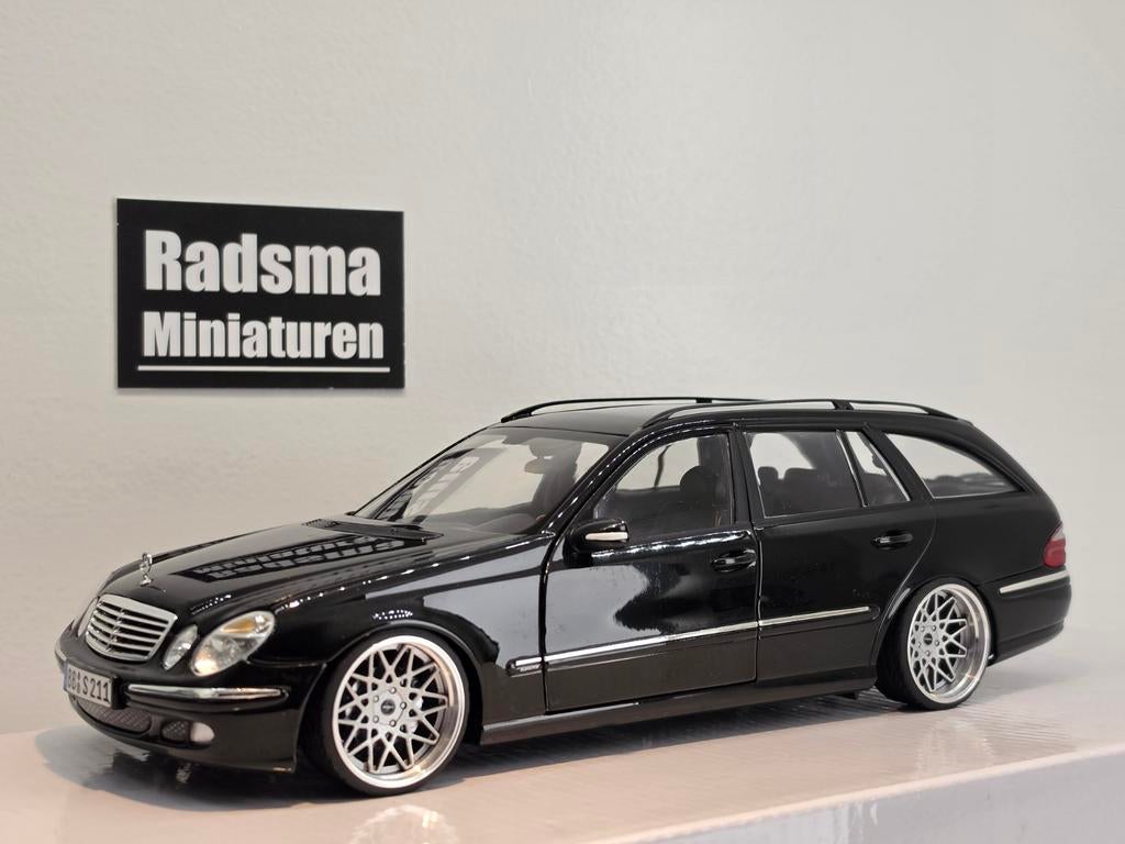 Mercedes-Benz E-Klasse W211 Combi " CUSTOM " 1:18 Kyosho, Hobby en Vrije tijd, Modelauto's | 1:18, Kyosho, Auto, Ophalen of Verzenden
