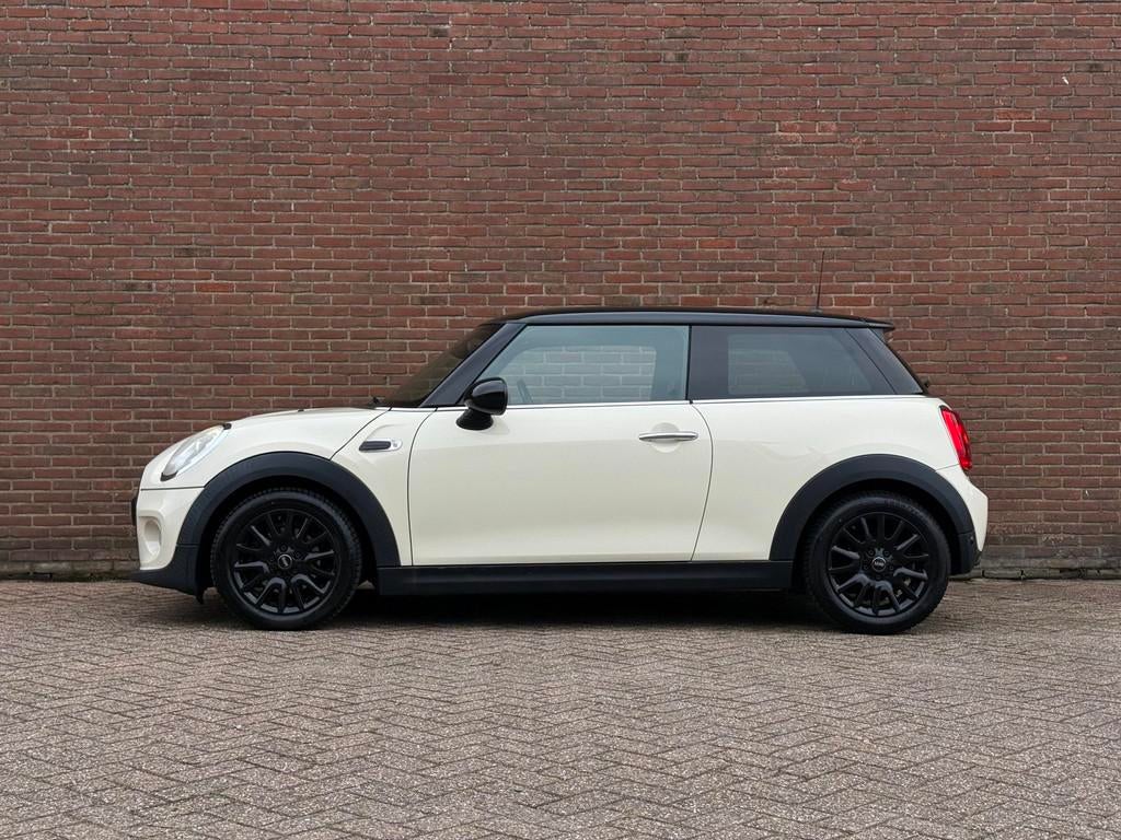 Mini 1.5 Cooper Chili 136pk Led Cruise Pdc Stoelverw Climate, Auto's, Mini, Voorwielaandrijving, Gebruikt, 4 stoelen, Bedrijf