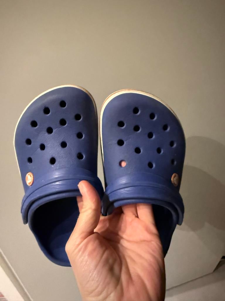 Crocs J2 blauw, Ophalen of Verzenden, Zo goed als nieuw, Jongen of Meisje, Schoenen