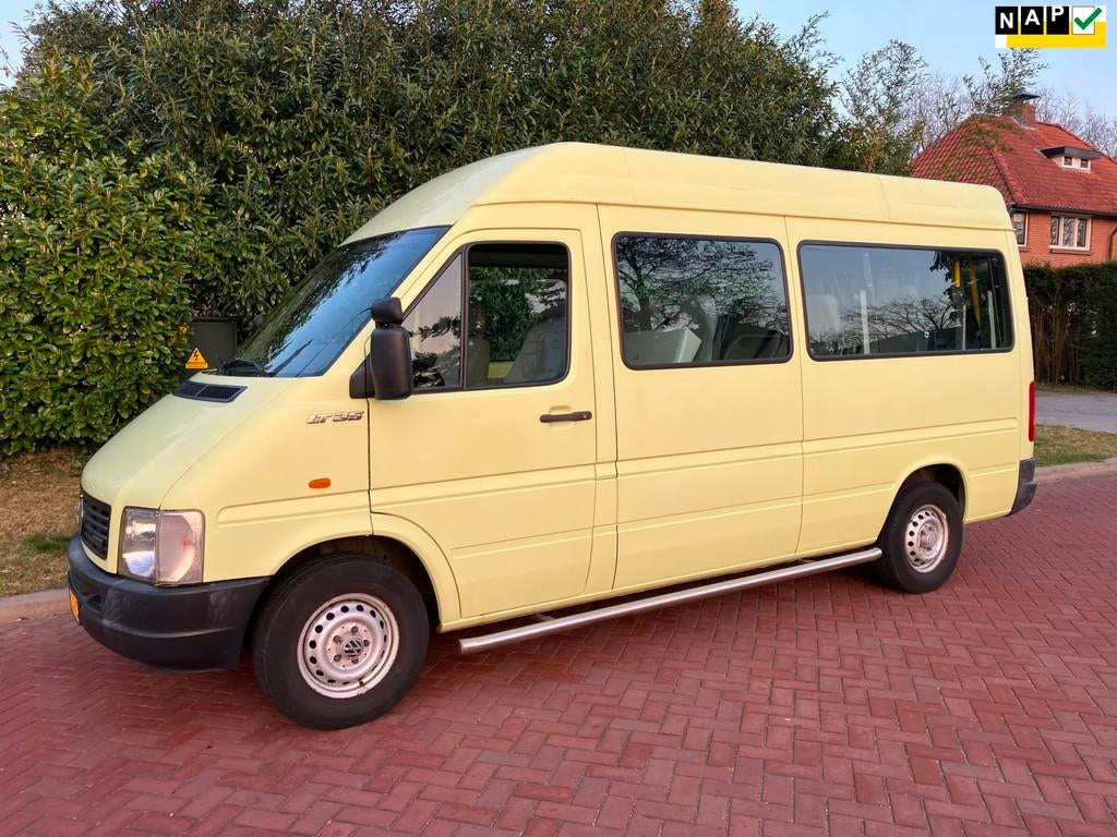 Volkswagen LT 35A 2.5 TDI lang rolstoelbus met lift en 9 per, Gebruikt, 8 stoelen, 2000 kg, Volkswagen