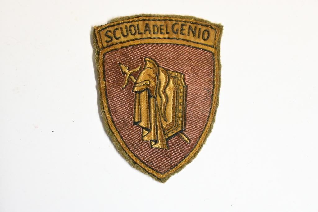 italie embleem genie school oud jaren 40 ?, Verzamelen, Militaria | Algemeen, Verzenden, Landmacht, Overige gebieden, Embleem of Badge